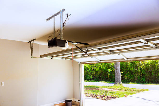 Top rated local Garage Door specialists in Bunker Hill, OR